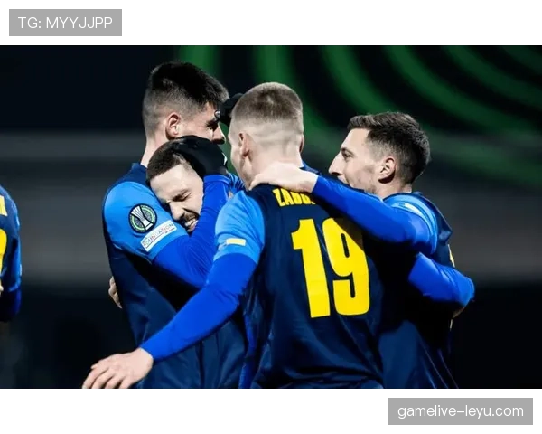 佛罗伦萨革新逼抢战术闪耀赛场,展现新时代球队风貌 佛罗伦萨革新逼抢战术闪耀赛场,展现新时代球队风貌