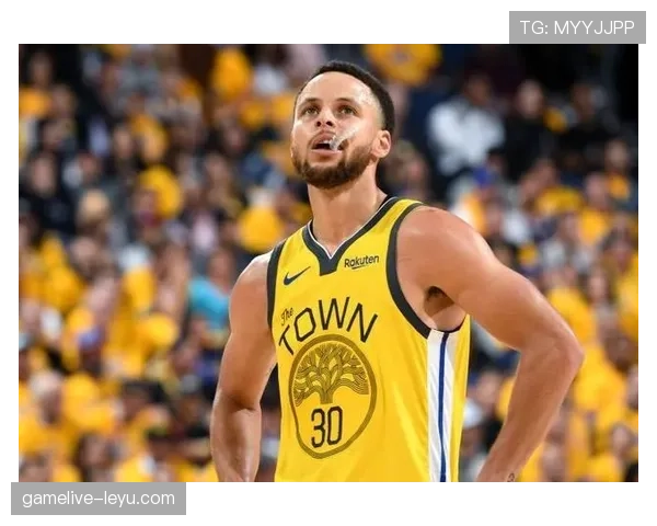 博阿战术体系显奇效，助力球队逆转取胜，创新打法凝聚团队力量