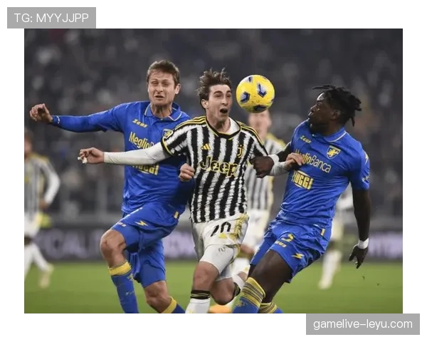 恰尔汗奥卢在意甲赛场表现稳健，助力球队持续前行